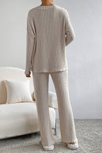 Load image into Gallery viewer, Parchment Plus Size Ribbed V Neck Pullover and Pants Set