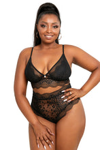 Load image into Gallery viewer, Plus Size Lace-up Ribbon Lace Bralette Set